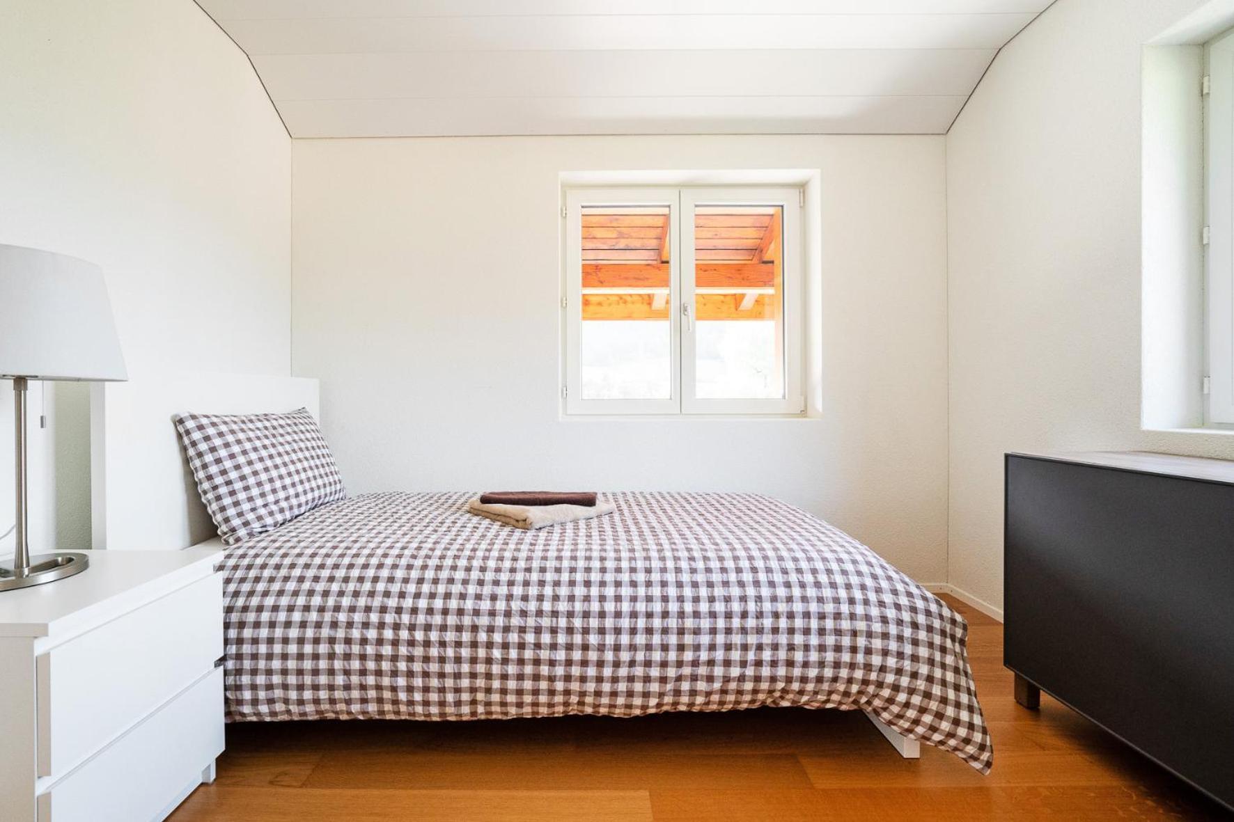 Appartement Glarner Bed à Netstal Extérieur photo
