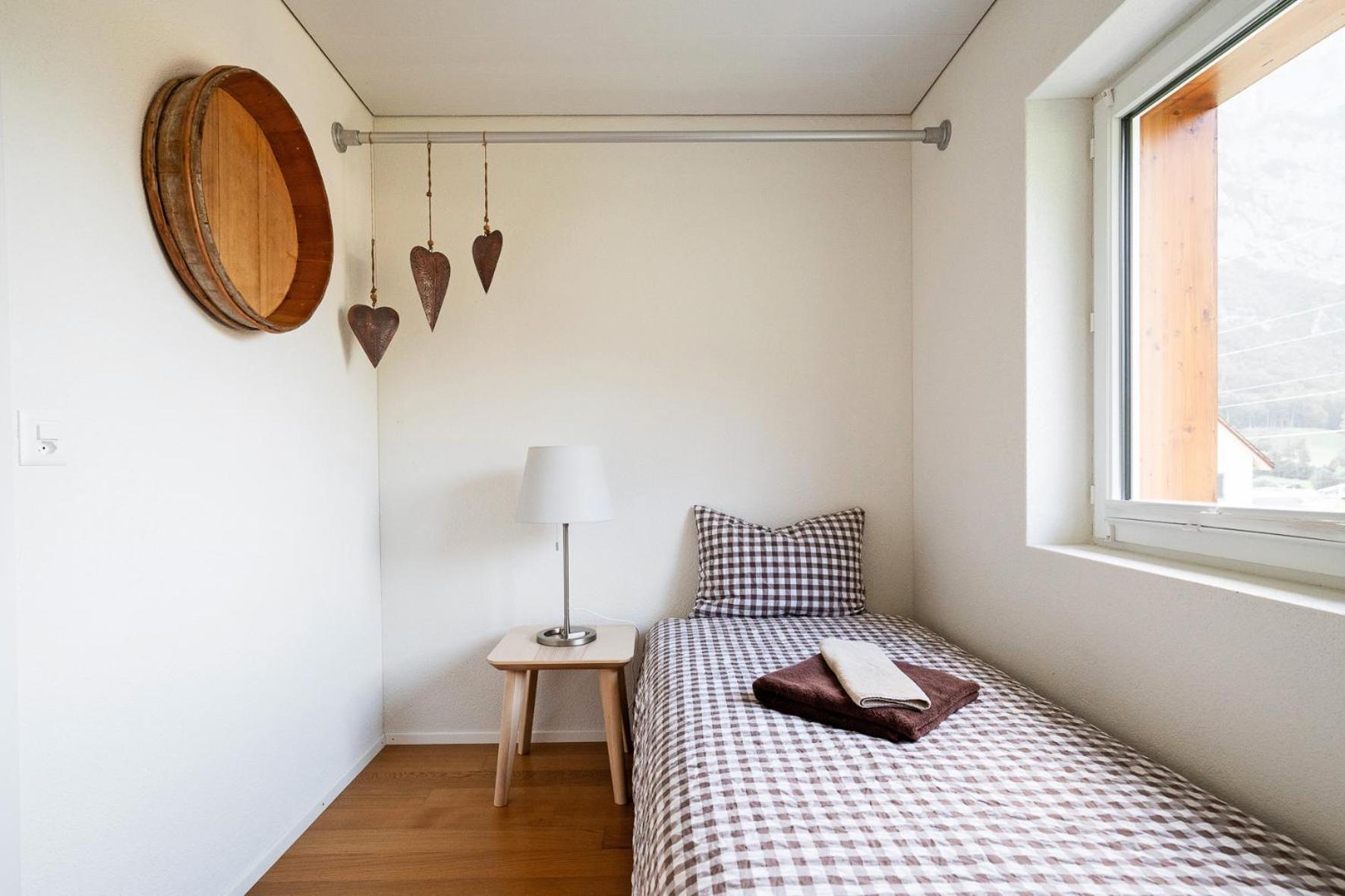 Appartement Glarner Bed à Netstal Extérieur photo